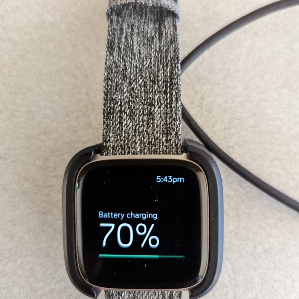 Fitbit Versa 2 - Rose  Gold